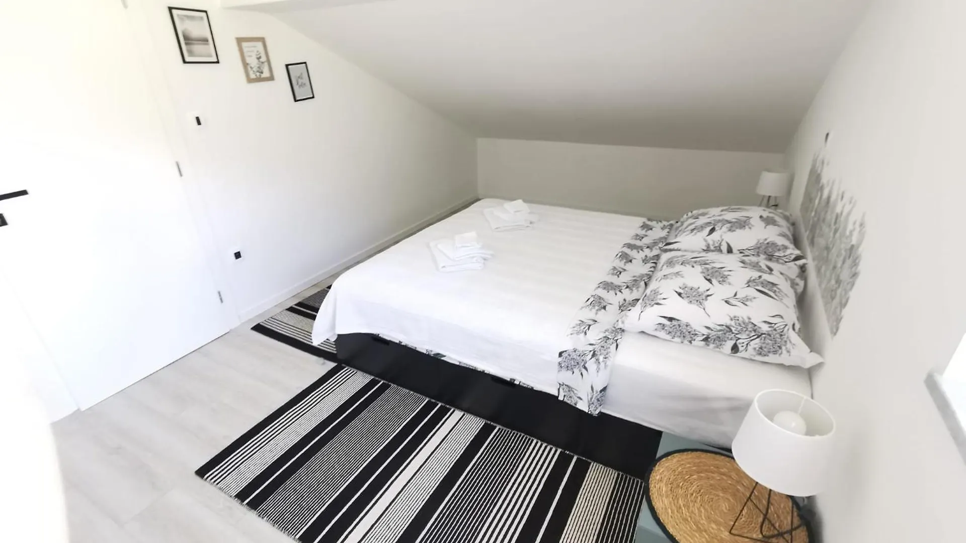 Close To City Far From Crowd Apartment Rijeka